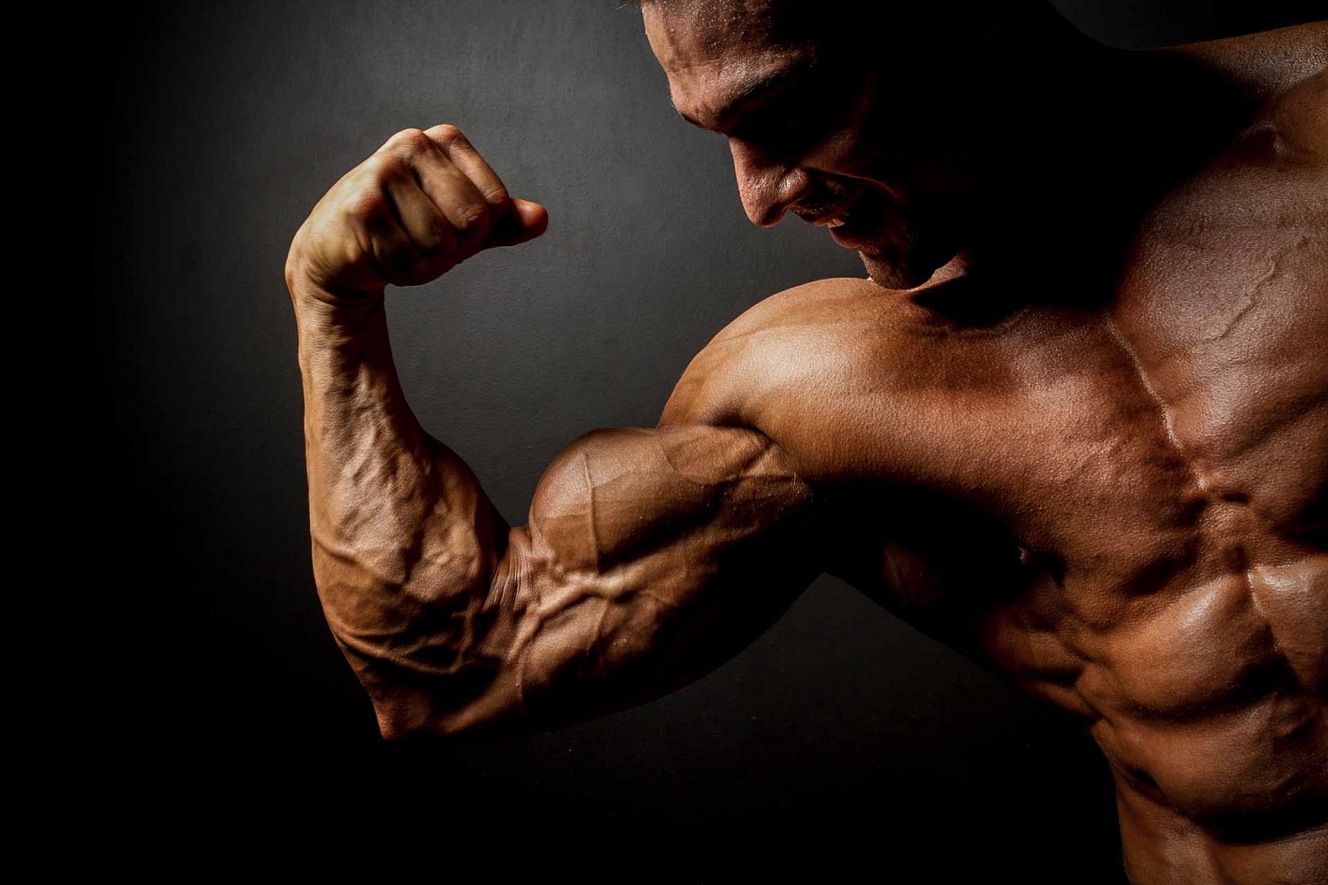 Что делать, если не растут мышцы рук?