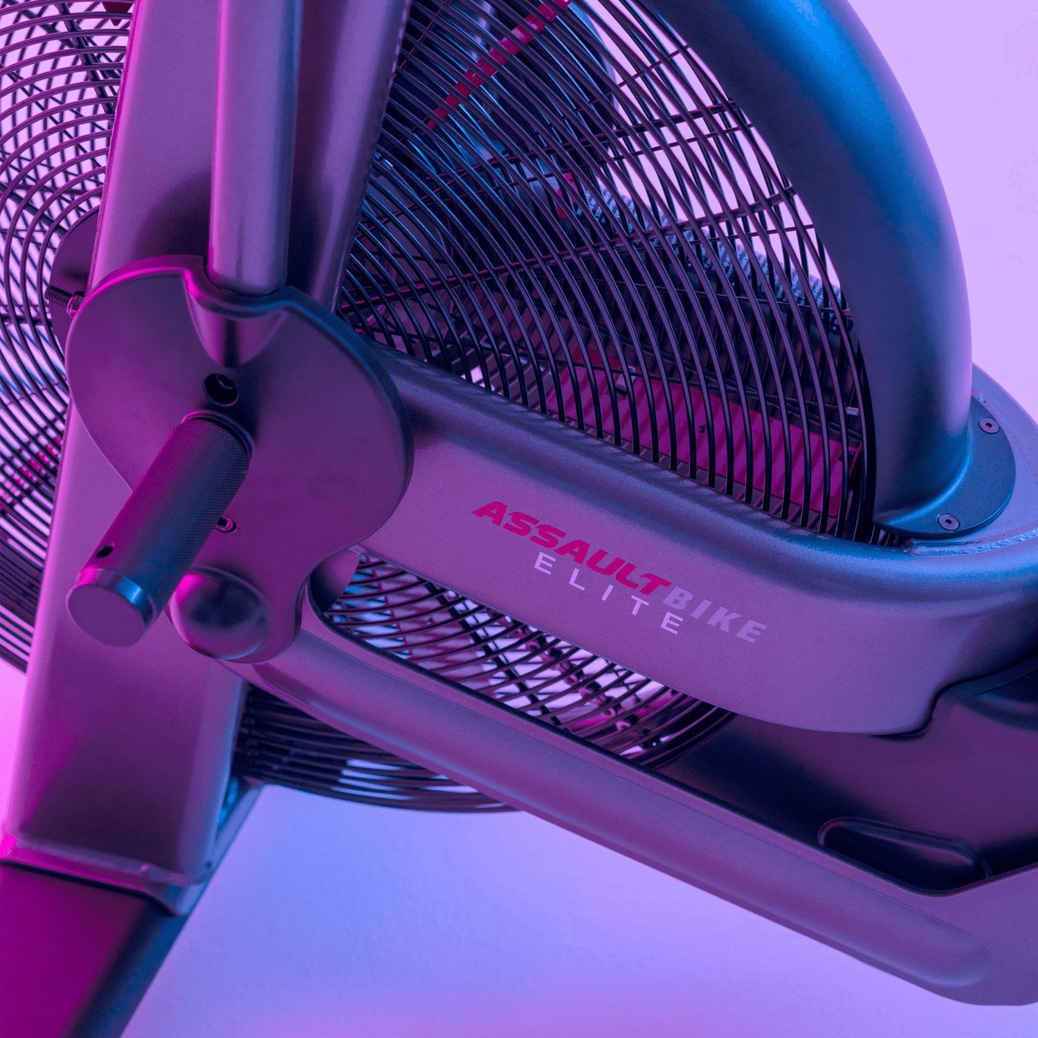 Фото Велотренажер AssaultBike Elite №7