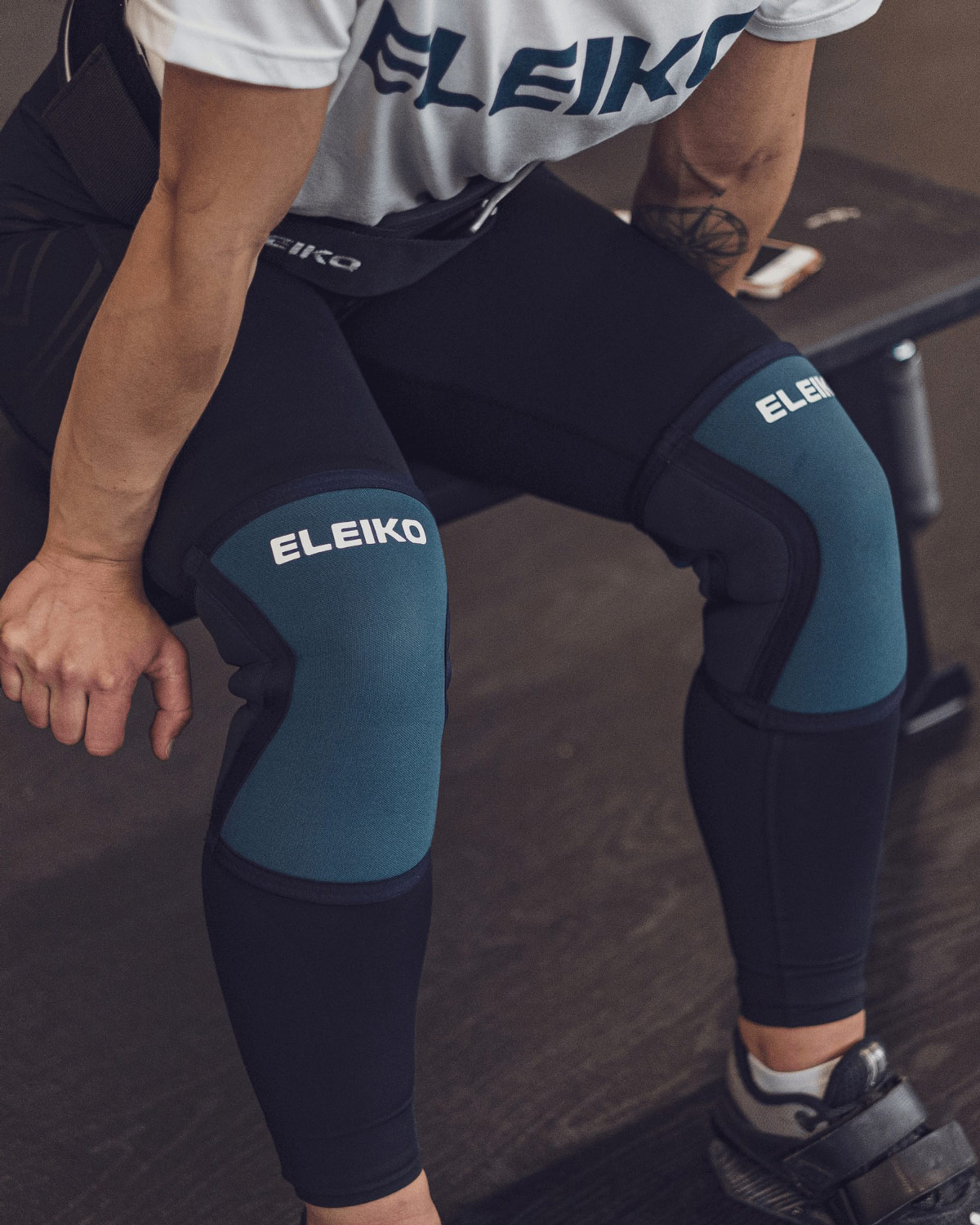 Фото Наколінники Eleiko WL Knee Sleeve пара S 95030-570020 №4